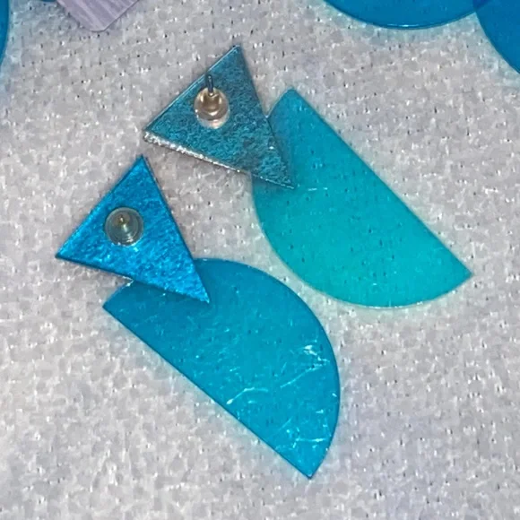 Brand New Geometric Iridescent Statement Earrings Cool, Fun Half ⭕️ &🔺🔻Shapes - Picture 2 of 8